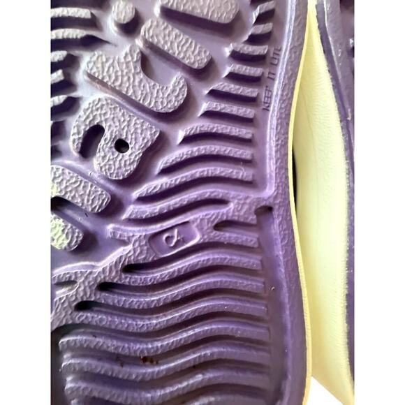 NIB Native Girls Purple Jefferson Slip On Shoes Size 4 - Picture 7 of 7
